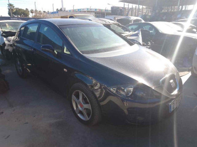 SEAT LEON (1P1)
