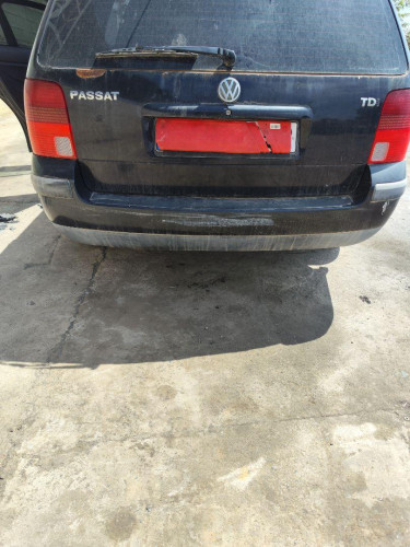PARAGOLPES TRASERO VOLKSWAGEN PASSAT VARIANT (3B5) 