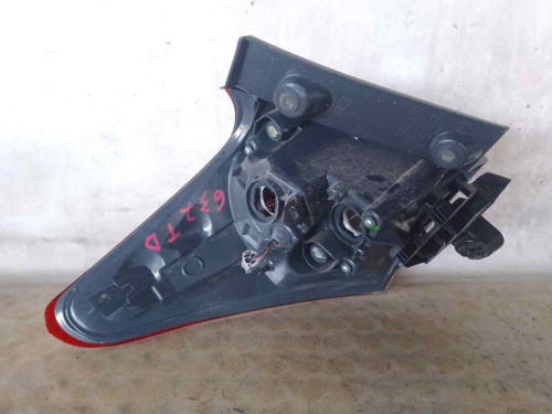 PILOTO TRASERO DERECHO TOYOTA AURIS (E18) 