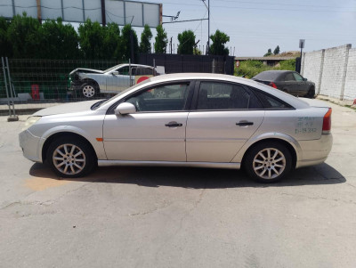 OPEL VECTRA C BERLINA