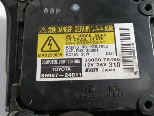  FARO IZQUIERDO TOYOTA AVENSIS BERLINA (T25) 