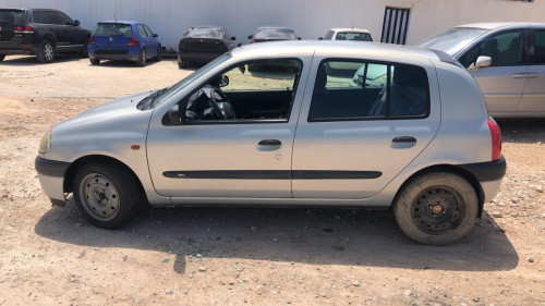 RENAULT CLIO I FASE III — Donor Vehicle for Used Parts 