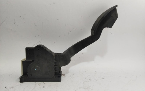 PEDAL ACELERADOR 