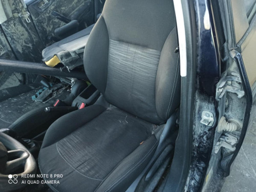 PEUGEOT 208 — vehículo donante para recambios 