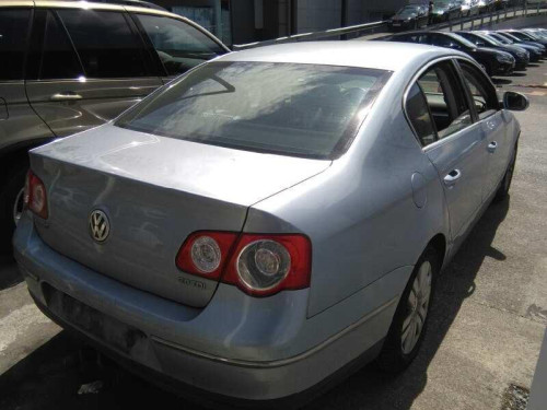 VOLKSWAGEN PASSAT BERLINA (3C2) 