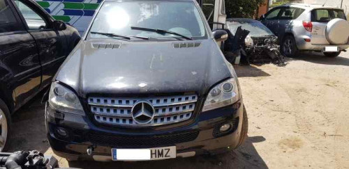 MERCEDES-BENZ CLASE ML (BM 164) — vehículo donante para recambios 