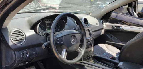 MERCEDES-BENZ CLASE ML (BM 164) — vehículo donante para recambios 