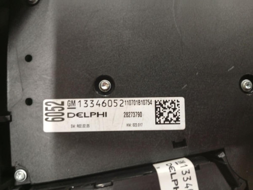 SISTEMA AUDIO / RADIO CD Opel ASTRA J BERLINA 5P 