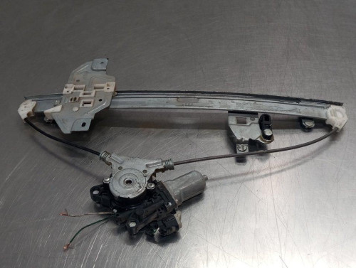  ELEVALUNAS TRASERO DERECHO KIA CARNIVAL 