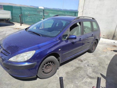 PEUGEOT 307 BREAK / SW (S1)(04.2002) — vehículo donante para recambios 