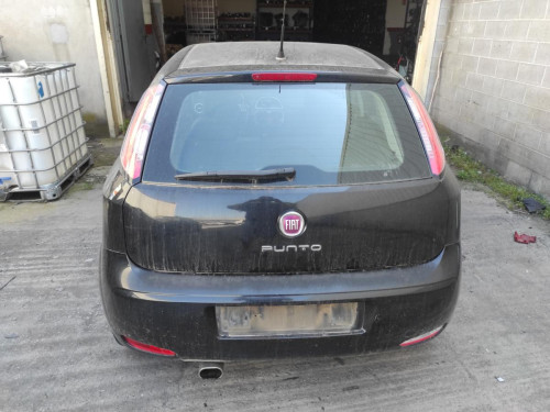FIAT III PUNTO (199) — vehículo donante para recambios 