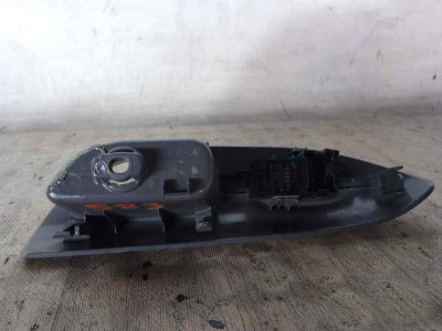MANDO ELEVALUNAS TRASERO DERECHO, NISSAN, JUKE (F15E)