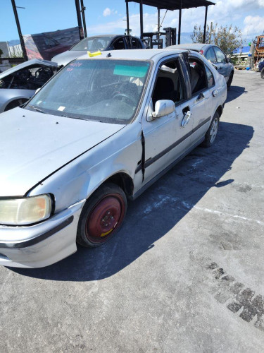 HONDA CIVIC AERODECK (MB/MC) — vehículo donante para recambios 