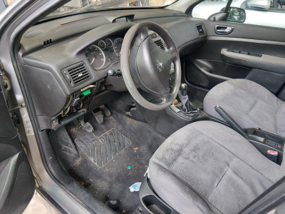 PEUGEOT 307 (S1)(04.2001)