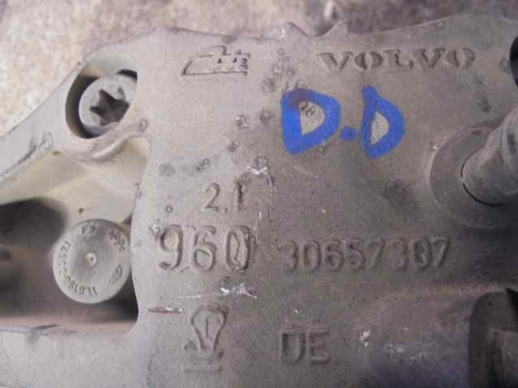 PINZA DE FRENO DELANTERA DERECHA