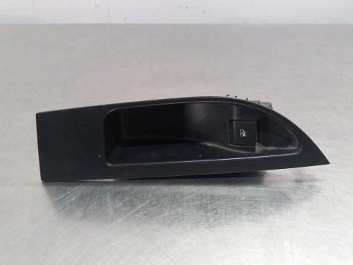  MANDO ELEVALUNAS DELANTERO DERECHO Opel ASTRA J BERLINA 5P 