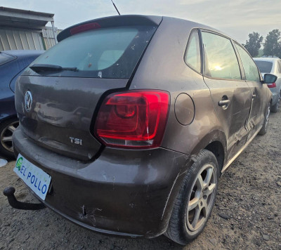 VOLKSWAGEN POLO V (6R1)