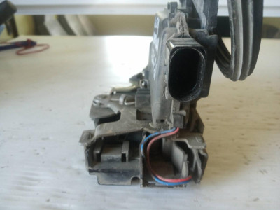 CERRADURA PUERTA DELANTERA DERECHA, Volkswagen, GOLF IV BERLINA (1J1)(10.1997)