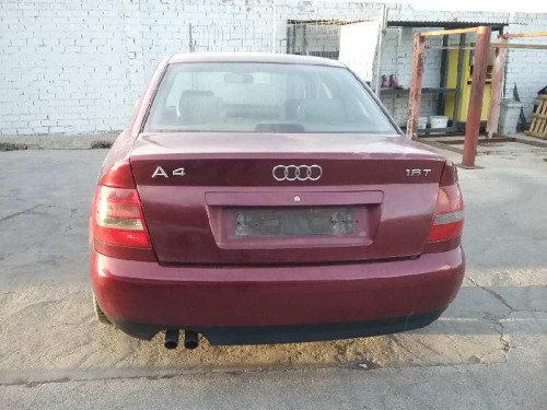  AUDI A4 BERLINA (B5) 