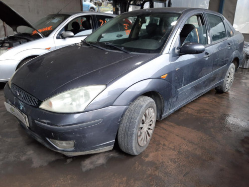  FORD FOCUS BERLINA (CAK) 