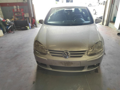 VOLKSWAGEN GOLF V (1K1)(10.2003)