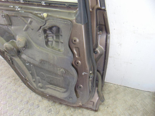 PUERTA TRASERA IZQUIERDA de segunda mano