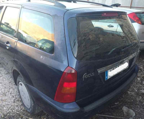  FORD FOCUS BERLINA (CAK) 