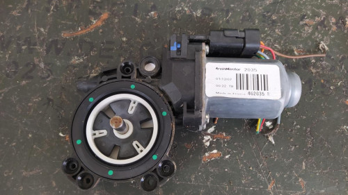 MOTOR ELEVALUNAS DELANTERO IZQUIERDO NISSAN QASHQAI (J10) 