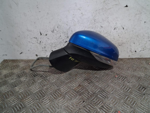 RETROVISOR IZQUIERDO 