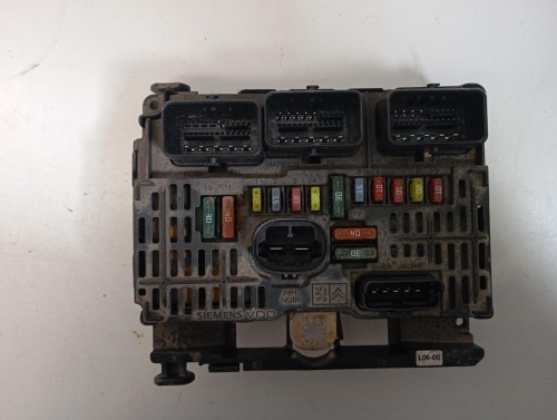  CAJA RELES / FUSIBLES CITROEN C4 BERLINA 