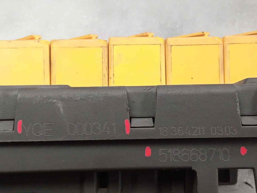  CAJA RELES / FUSIBLES LAND ROVER FREELANDER (LN) 