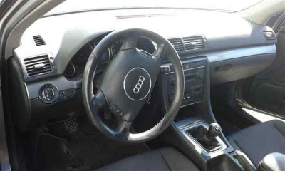 AUDI A4 BERLINA (8E)