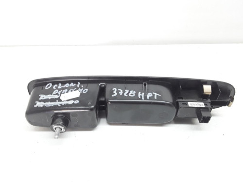 MANDO ELEVALUNAS DELANTERO DERECHO Fiat III PUNTO (199) 