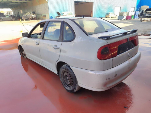  SEAT CORDOBA BERLINA (6K2) 