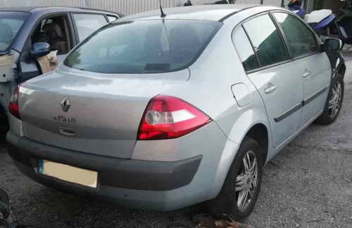  RENAULT MEGANE II CLASSIC BERLINA 