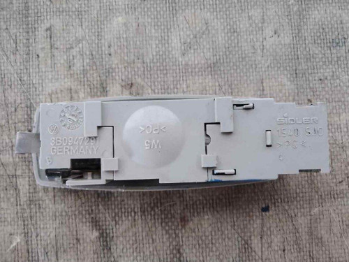LUZ INTERIOR Volkswagen PASSAT BERLINA (3B3) 