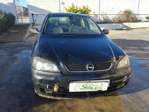 Opel Astra G Berlina (1998->) — vehículo donante para recambios 