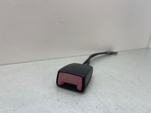ENGANCHE CINTURON TRASERO DERECHO MERCEDES-BENZ CLASE A (BM 168) 