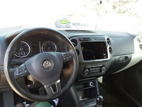  VOLKSWAGEN TIGUAN (5N2) 