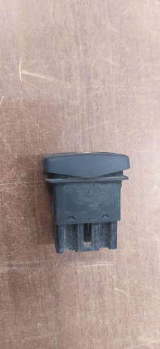 MANDO ELEVALUNAS DELANTERO DERECHO Land Rover DISCOVERY (LT) 