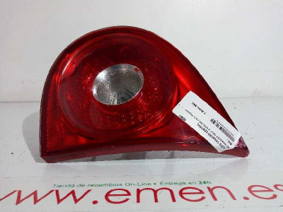 PILOTO TRASERO CENTRAL, VOLKSWAGEN, GOLF V (1K1)(10.2003)