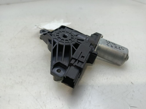 MOTOR ELEVALUNAS TRASERO DERECHO Volvo V40 
