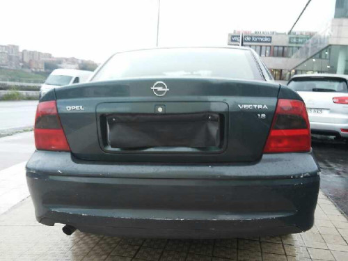  OPEL VECTRA B BERLINA 