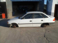 OPEL ASTRA F BERLINA