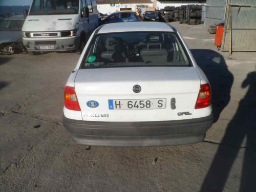  OPEL ASTRA F BERLINA 