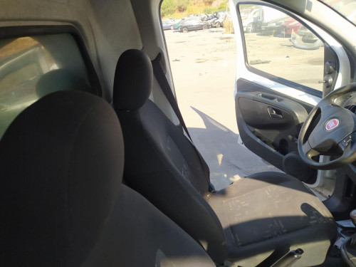 ASIENTO DELANTERO IZQUIERDO Fiat III FIORINO (225) 