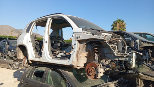  VOLKSWAGEN TIGUAN (5N2) 