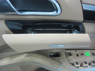 CENICERO, PORSCHE, CAYENNE (TIPO 92A)