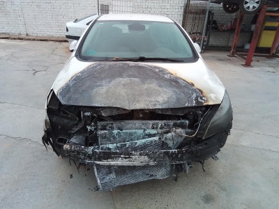 OPEL ASTRA J BERLINA 5P