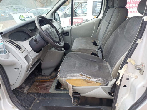 RENAULT TRAFIC II COMBI — автомобиль-донор на запчасти 